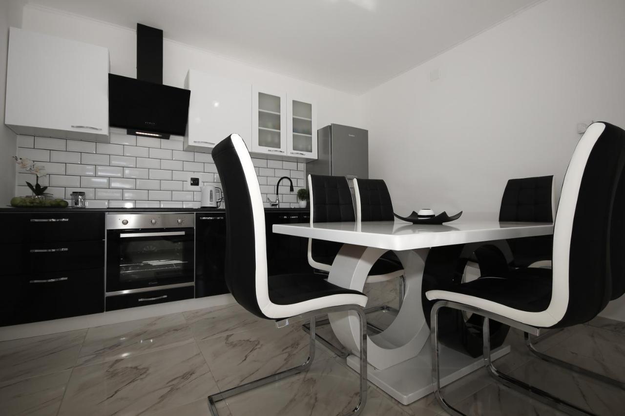 Apartments Sweet Home Otočac Eksteriør billede